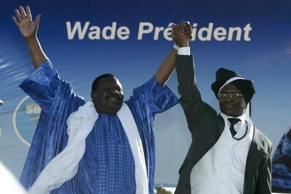 Visite du Président sortant Abdoulaye Wade chez Serigne Modou Kara Mbacké (Vidéo) 