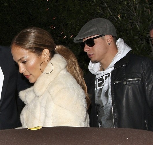 Jennifer Lopez nage dans le bonheur avec Casper Smart