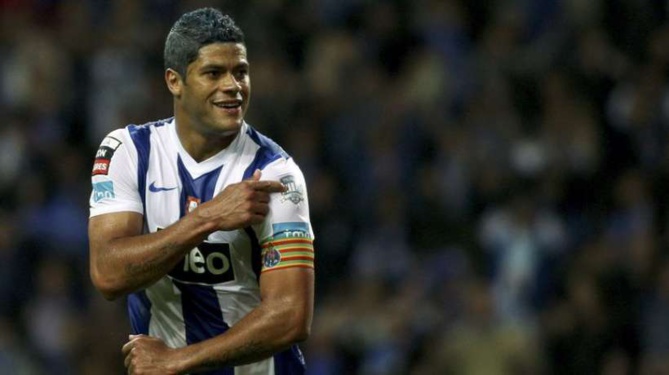 Hulk lance un appel du pied à Chelsea