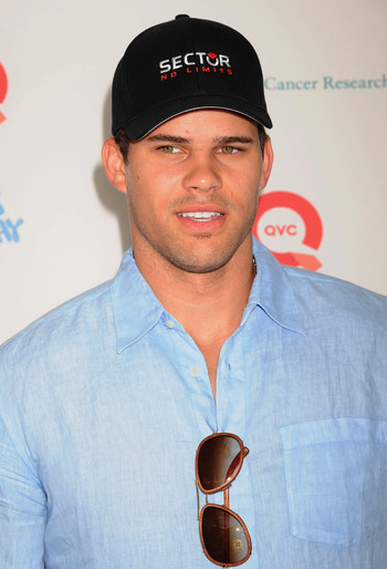 Kris Humphries : Une ex lui fait du chantage !