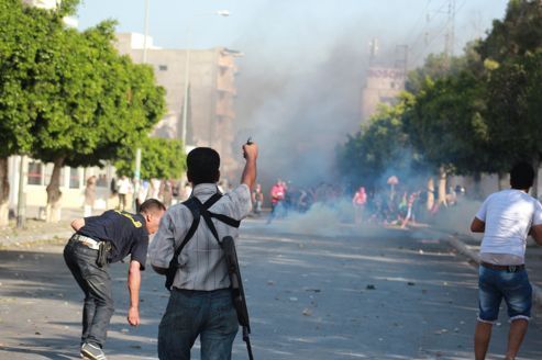 Les salafistes mettent au défi l'État tunisien