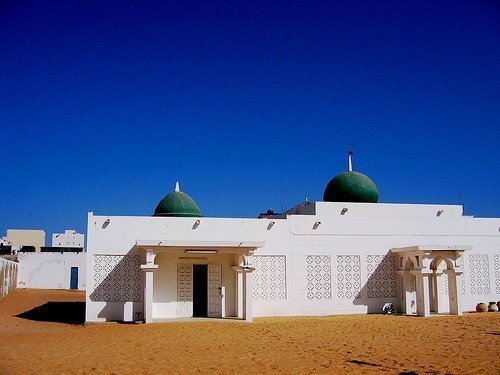 Appel du Mahdi : les fidèlesprennent d'assaut le Mausolée  de Seydina Issa Laye