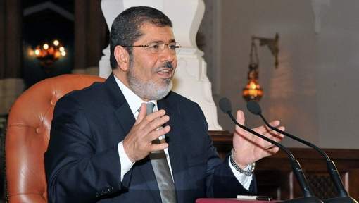 La future prestation de serment de Morsi suscite la polémique