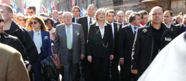 Quand Jean-Marie Le Pen qualifie sa fille de «petite bourgeoise»