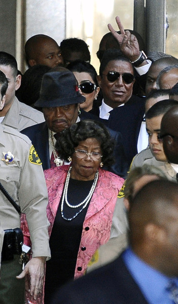 Katherine Jackson partagera la garde de ses petits enfants avec TJ