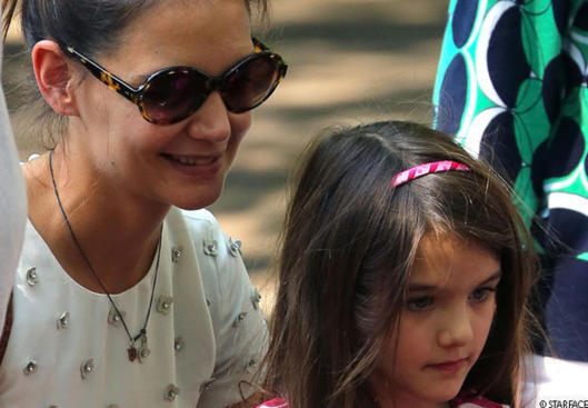 Suri Cruise: enfin une vie normale!