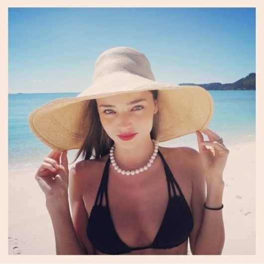 Photo : Miranda Kerr à la plage