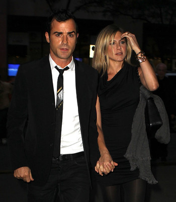 Jennifer Aniston et Justin Theroux se sont enfin fiancés