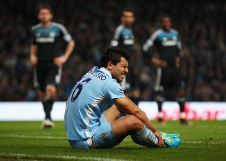 Man City : Agüero indisponible 6 mois !