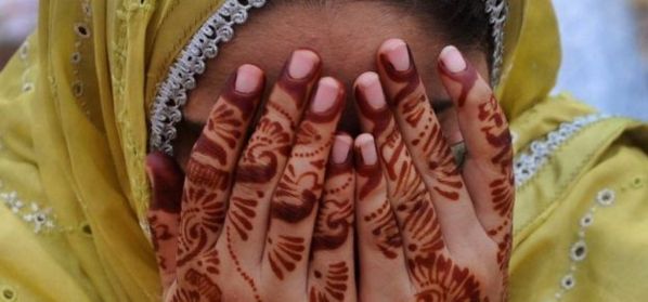 Pakistan: il fréquente une femme mariée, il est atrocement mutilé