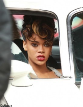 Rihanna : Robert Pattinson en est fan !