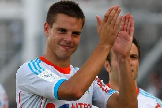 Officiel : l’OM annonce enfin le départ d’Azpi à Chelsea !