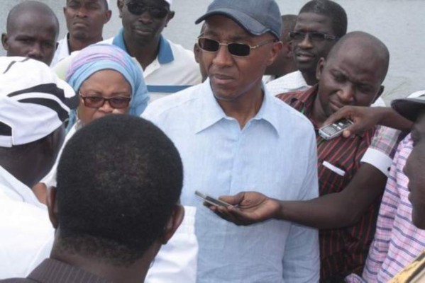 Abdoul Mbaye a débuté sa visite par les Services fiscaux de la Foire  