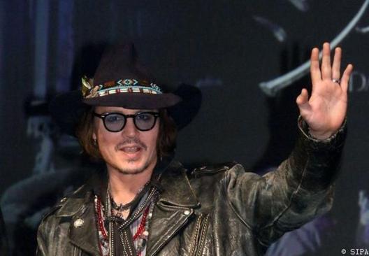 Johnny Depp: sa mère est hors de danger