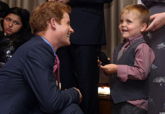 Le prince Harry ne manque pas d'air... ni d'humour