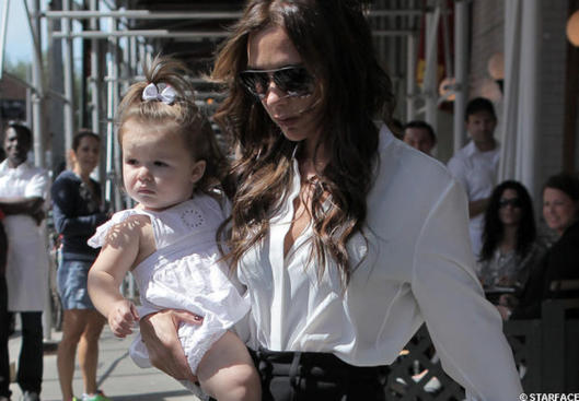 Victoria et Harper Beckham, fashion siamoises