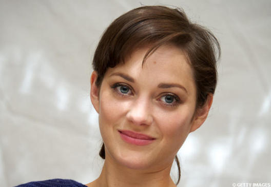 Marion Cotillard répond à la polémique sur Batman