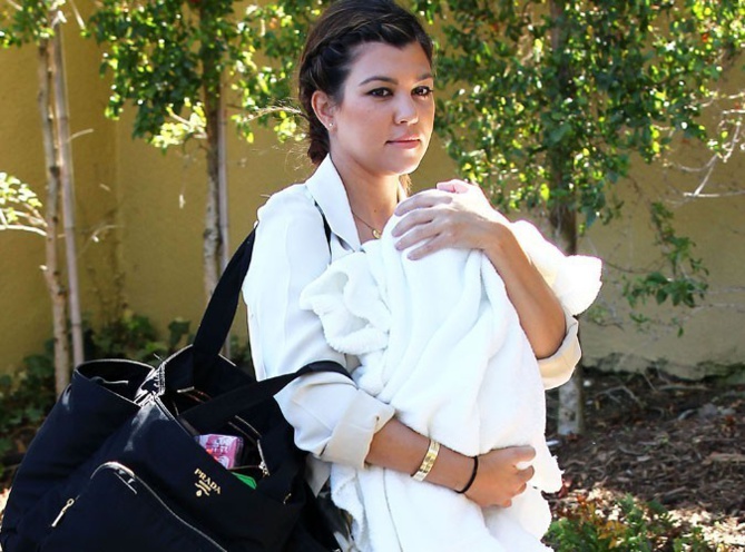 (VIDEO) Kourtney kardashian accouche devant les caméras