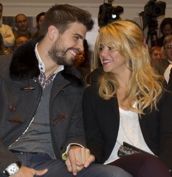 Shakira dévoile ses premières rondeurs lors d’une ballade à Barcelone