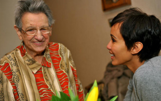 Sonia Rolland effondrée par la mort de sa grand-mère