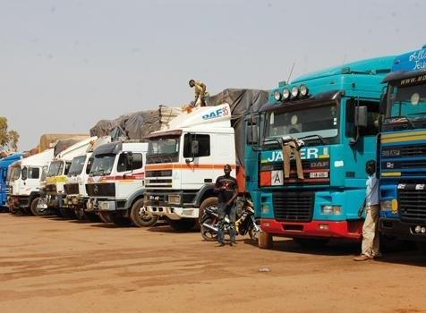 Dégâts collatéraux du blocus de la CEDEAO : des camions maliens et sénégalais bloqués à  la frontière