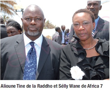 Alioune Tine de la Rahddho en compagnie de Selly Wane d'Africa 7