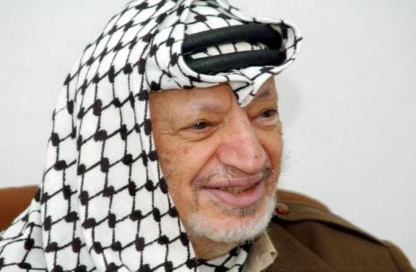 Le corps de Yasser Arafat réinhumé