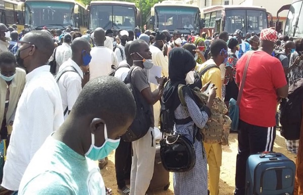 Déficit de Bus dans le secteur du transport : Le  calvaire des habitants de la banlieue pour  se rendre au boulot !