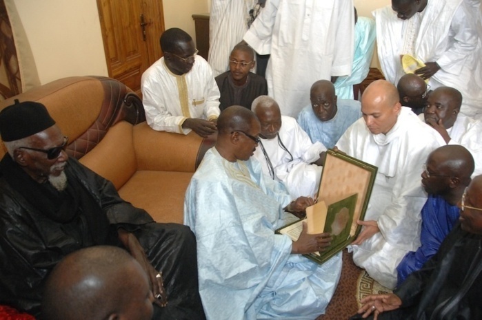 Karim Wade, Idrissa Seck et Léna Séne, Stars dans la ville sainte