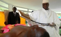 Yaya Jammeh va créer un hôpital pour y soigner le sida