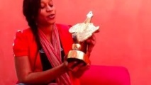 [Video] Aida Samb remercie le peuple sénégalais et africain à son retour des "Kora Awards 2012"