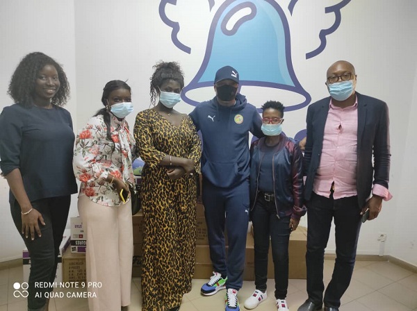 Acte de solidarité et de générosité : El Hadji Diouf en visite chez les enfants atteints de trisomie