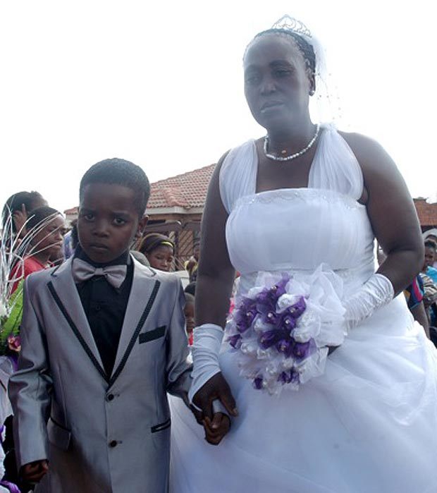 Sanele, le garçon de 8 ans qui a épousé une femme de 61 ans