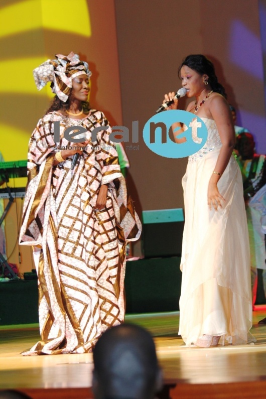 [Photos] Pour l'anniversaire de ses 23 ans de carrière, Coumba Gawlo Seck met le "feu" au Grand Théâtre