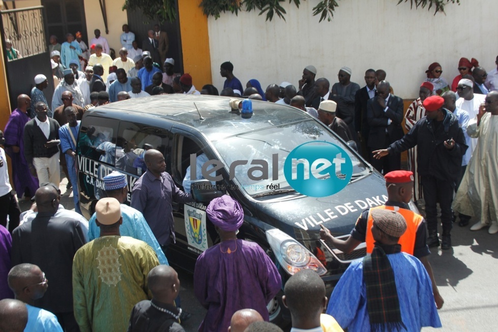 El Hadji Bassirou Diagne rappelé à Dieu: les images de la levée du corps du défunt