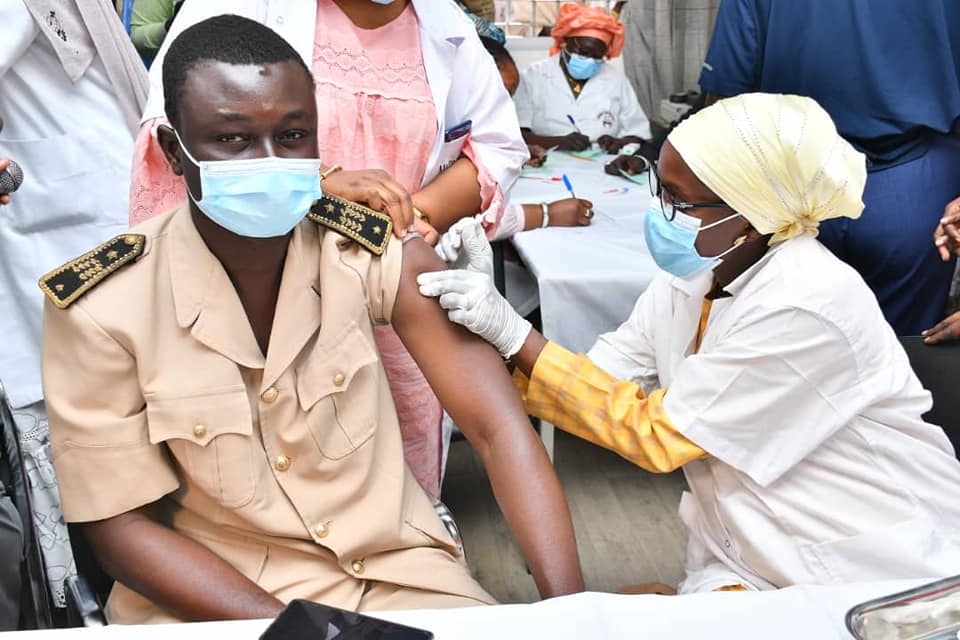 Lancement régional de la vaccination contre la Covid-19 à Nabil Choucair par le Gouverneur de Dakar (Photos)