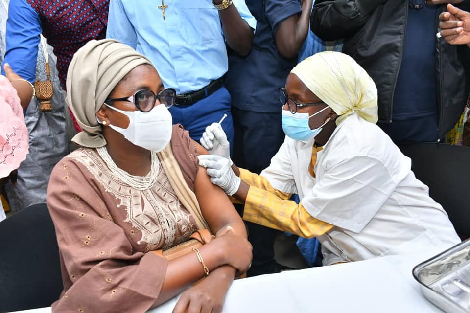 Lancement régional de la vaccination contre la Covid-19 à Nabil Choucair par le Gouverneur de Dakar (Photos)