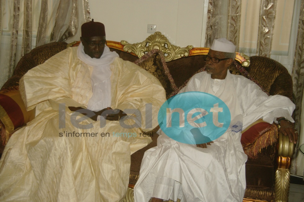 [Photos] Habré présente ses condoléances à la famille de Serigne Bassirou Diagne 