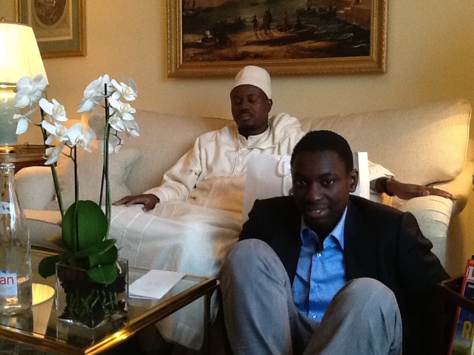 Un fils du ministre Mor Ngom avec Serigne Bass Abdou Khadre