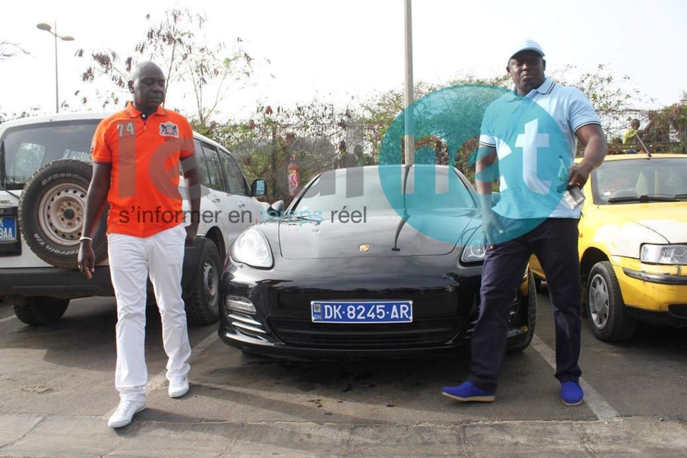 La Porsche Panamera Hybrid d'Aziz Ndiaye coûterait plus de 37 millions de francs Cfa