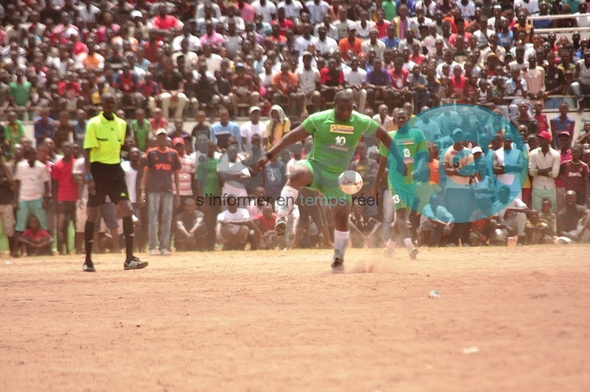 Match de foot entre lutteurs: Admirez la classe de Balla Gaye 2