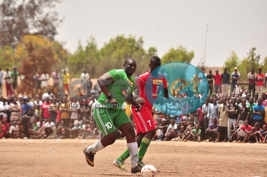 Match de foot entre lutteurs: Admirez la classe de Balla Gaye 2