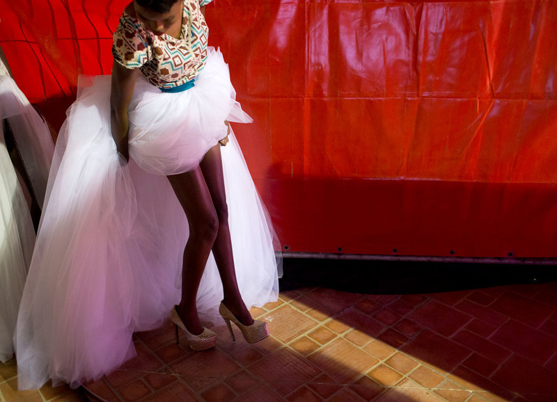 Dans les coulisses du Dakar Fashion Week!