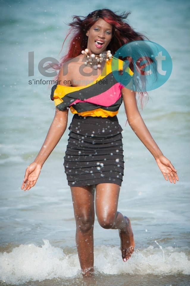 Une Lissa belle et sexy en mode shooting à la plage