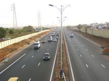 [Audio] L’autoroute à péage Dakar-Diamniadio livrée en août prochain