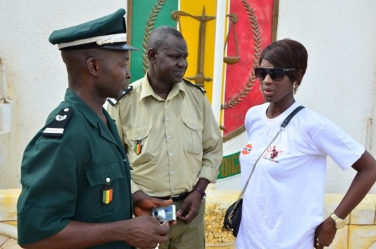 [Photos] Lissa offre de copieux Ndogou aux détenus de Fort B et aux talibés de Liberté 6