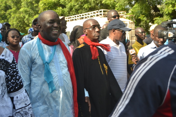 [Photos exclusives] Vivez les temps forts de la marche de l'opposition contre le régime de Macky Sall 