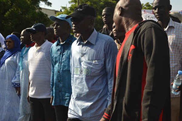 [Photos exclusives] Vivez les temps forts de la marche de l'opposition contre le régime de Macky Sall 