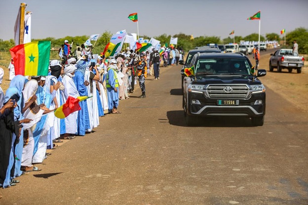 Pose de la première pierre du pont de Rosso: Macky Sall et les images de son accueil en Mauritanie