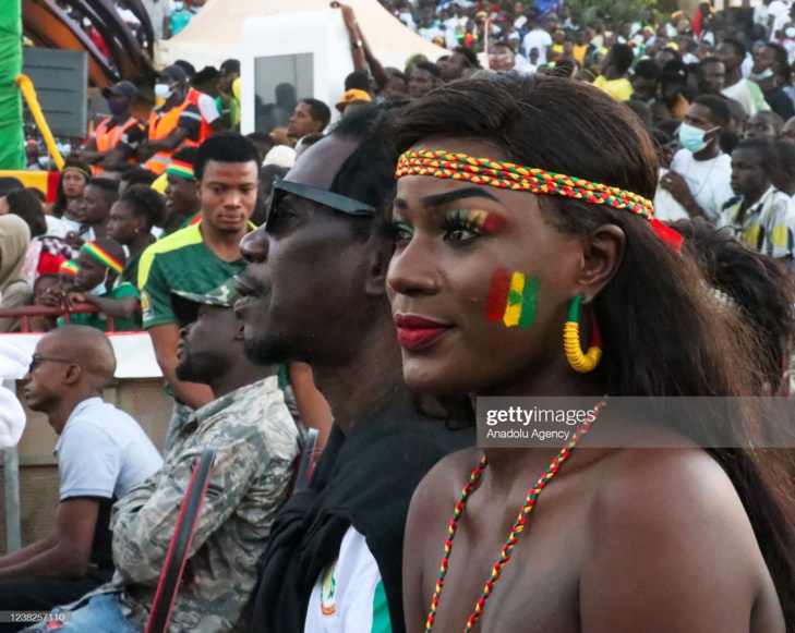 Photos - Can 2021 / Après le sacre : L’effervescence au niveau des supporters sénégalais à Dakar